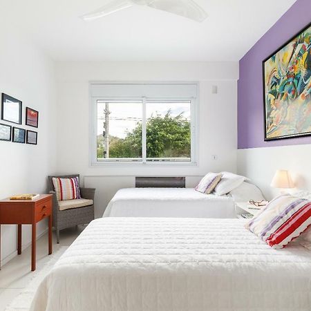 Apartamento com 4 suítes pé na areia Florianópolis Esterno foto