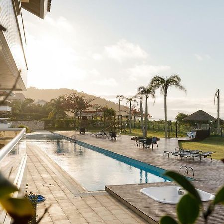 Apartamento com 4 suítes pé na areia Florianópolis Esterno foto