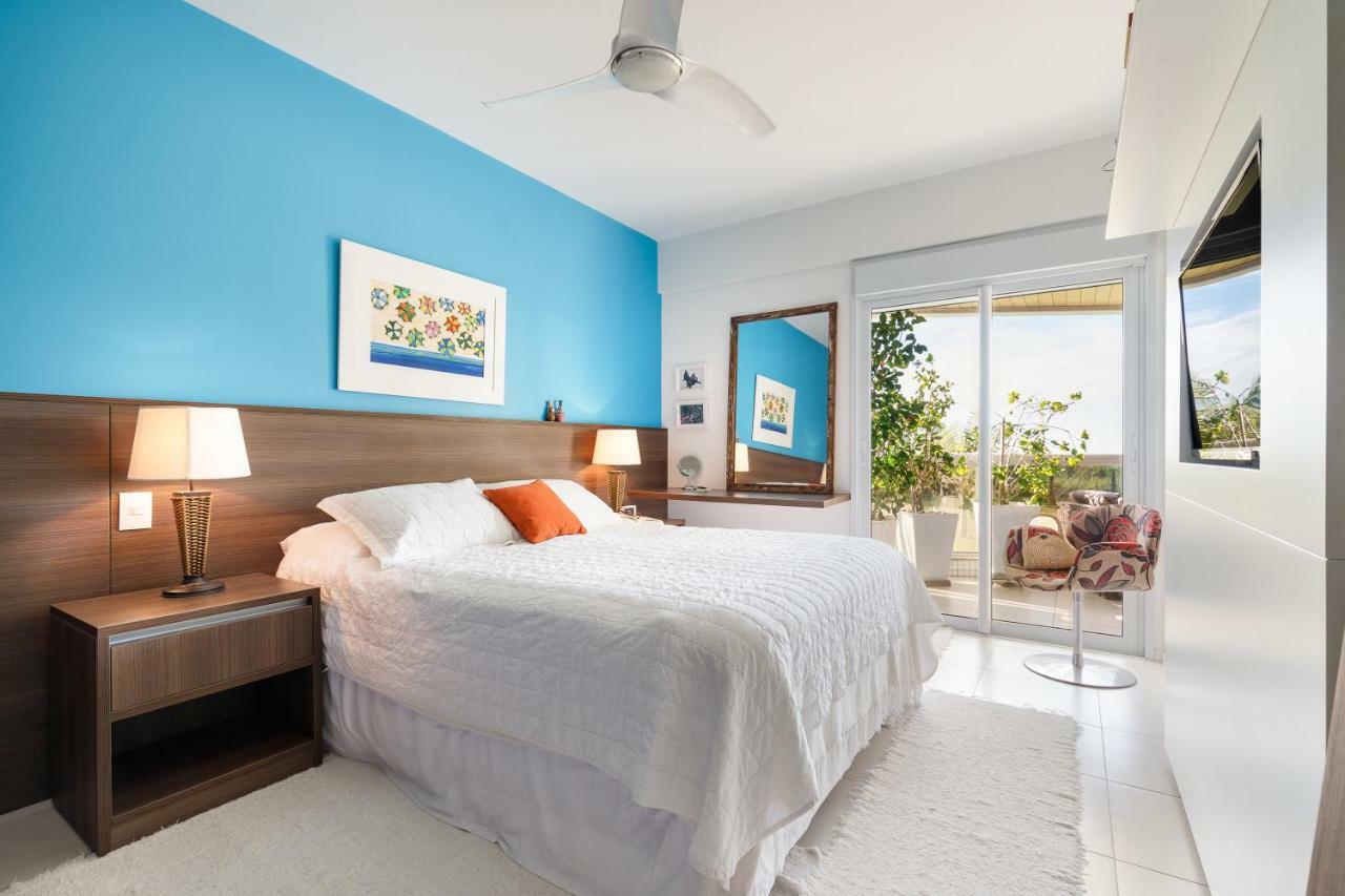 Apartamento com 4 suítes pé na areia Florianópolis Esterno foto