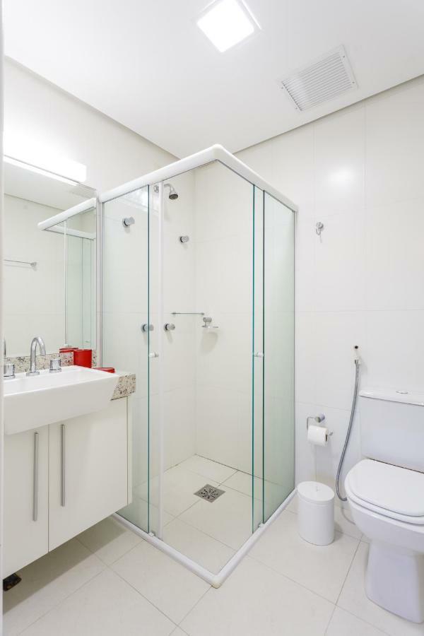 Apartamento com 4 suítes pé na areia Florianópolis Esterno foto