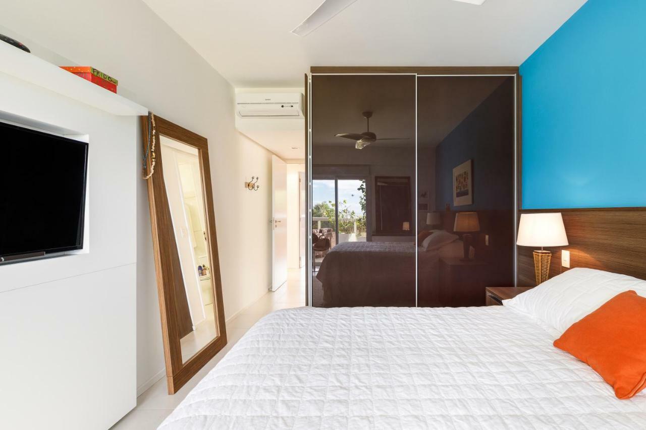 Apartamento com 4 suítes pé na areia Florianópolis Esterno foto
