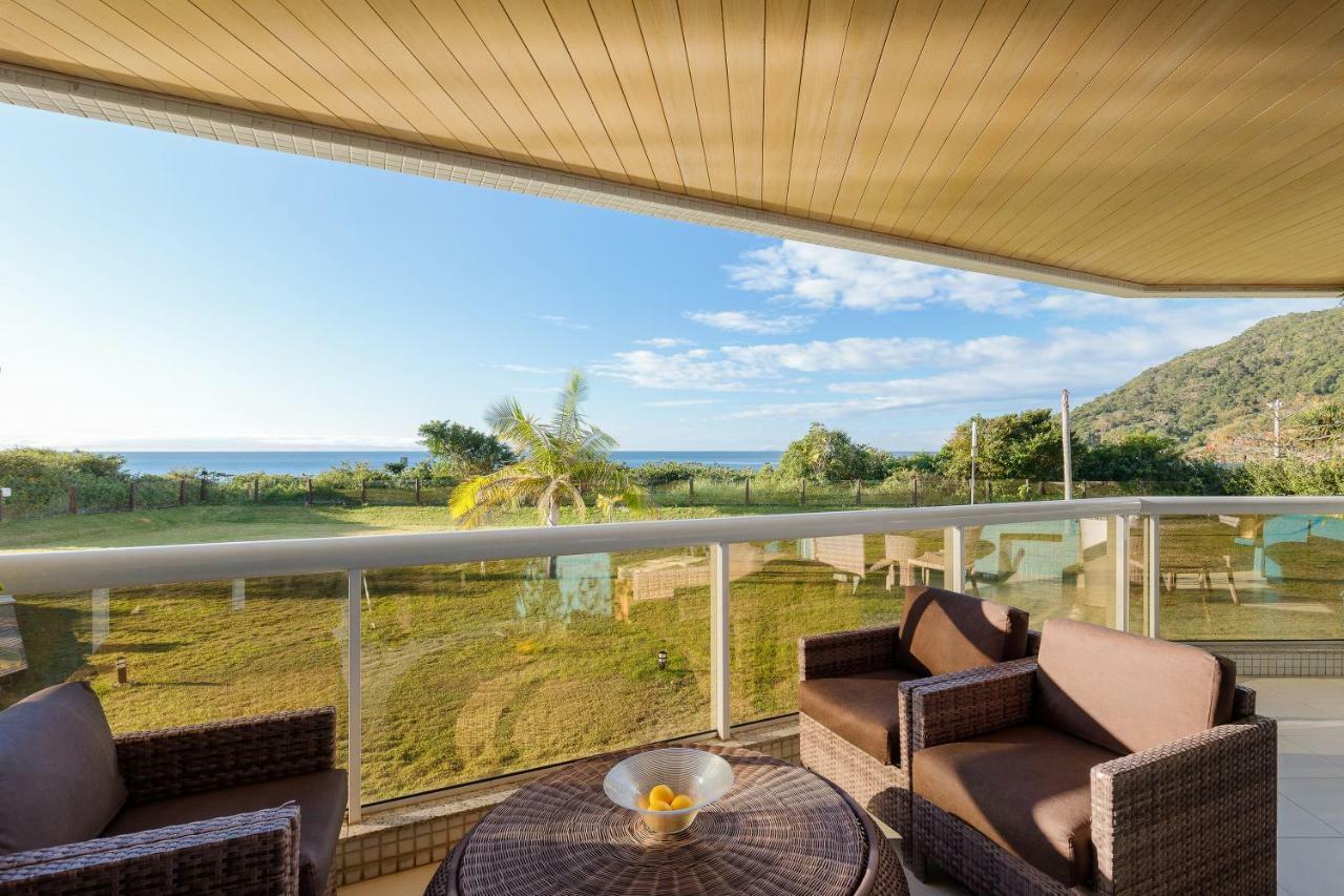 Apartamento com 4 suítes pé na areia Florianópolis Esterno foto